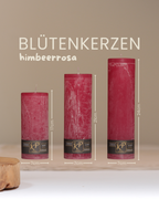 Blütenkerzen in himbeerrosa in drei Größen mit Angaben zu Höhe und Durchmesser.