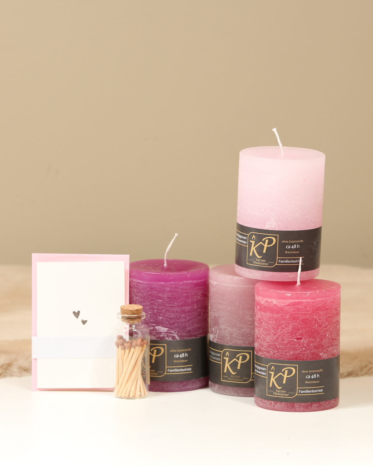 Geschenkbox Tischkerzen – Frühlingsedition – 4er Set handgegossen – Kerzen Pfeilstetter