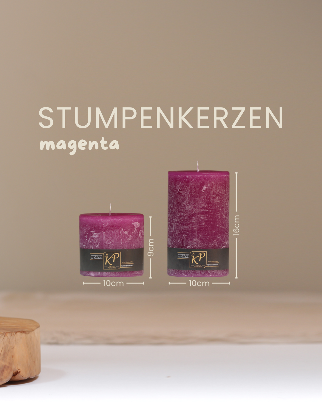 Stumpenkerzen in magenta in zwei Größen mit Angaben zu Höhe und Durchmesser.