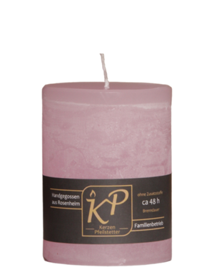 Tischkerze in pastellrosa.
