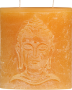 Zweidochtkerze mit Buddha-Motiv in sonnengelb.