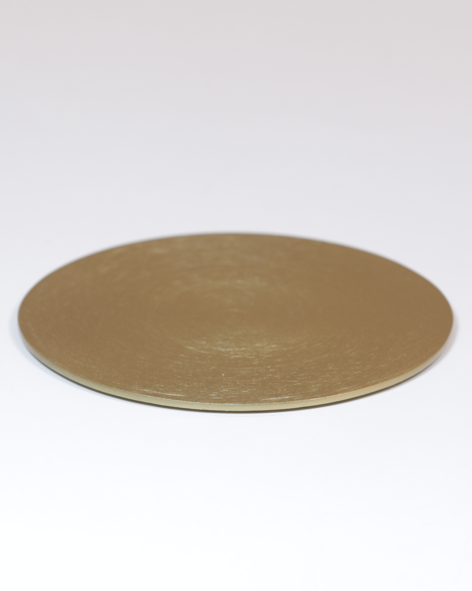 Kerzenteller aus Aluminium, gewölbt, goldfarben in der großen Größe.